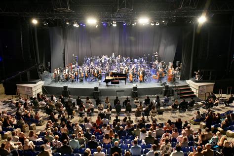 Dorsan'ın İstanbul Konseri: Müzik ve Kahkaha Dolu Unutulmaz Bir Gece!